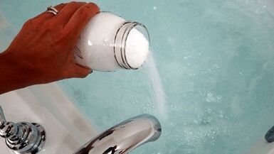 Bath with Soda per un membro di un membro